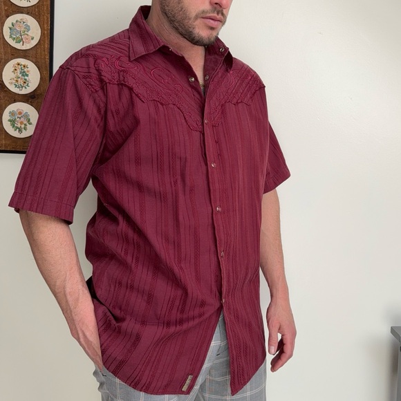 Vintage 90s Burgundy Pearl Snap Button Embroidered Western Shirt - Picture 6 of 9